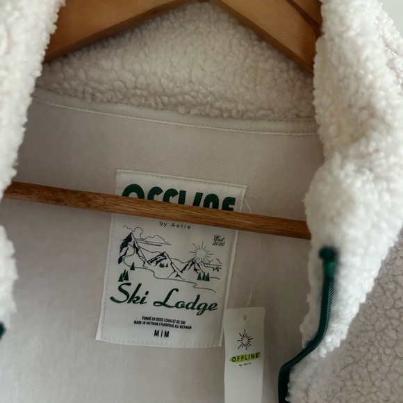 aerie Cream Sherpa Jacket with Green Quilted Shoulders - Picture 11 of 14